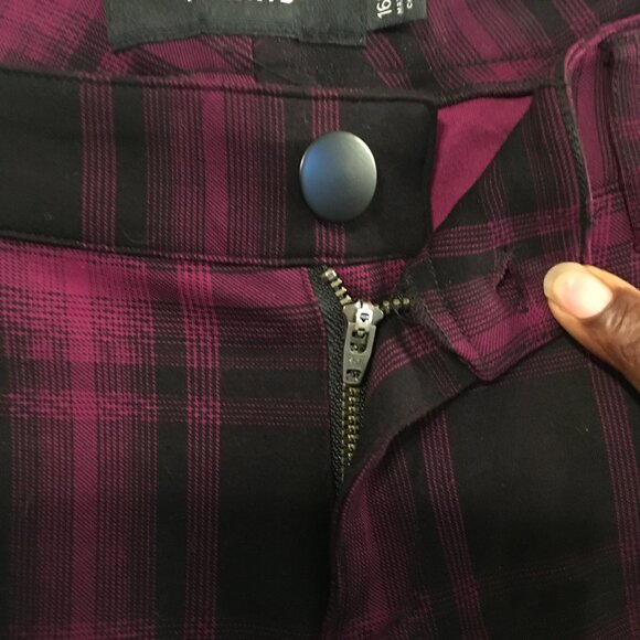 Torrid Berry Plaid Ponte Stretch Ankle Skinny Pants W/ zipper detail - Picture 4 of 9